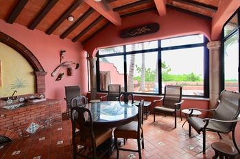 CASA SOUTH BREZZE BY SKYRUN