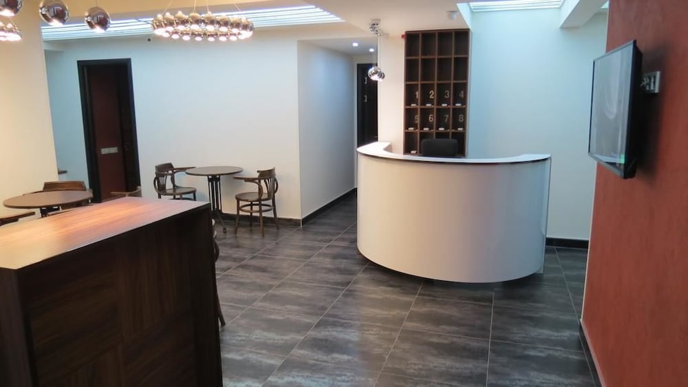 MASHTOTS HOTEL