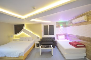 V MOTEL