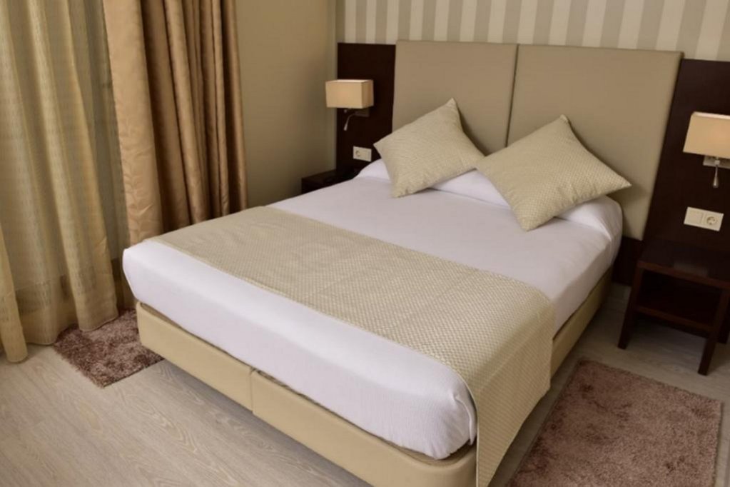 AZ HOTEL ZERALDA