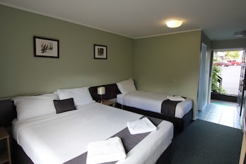 MOTEL 80
