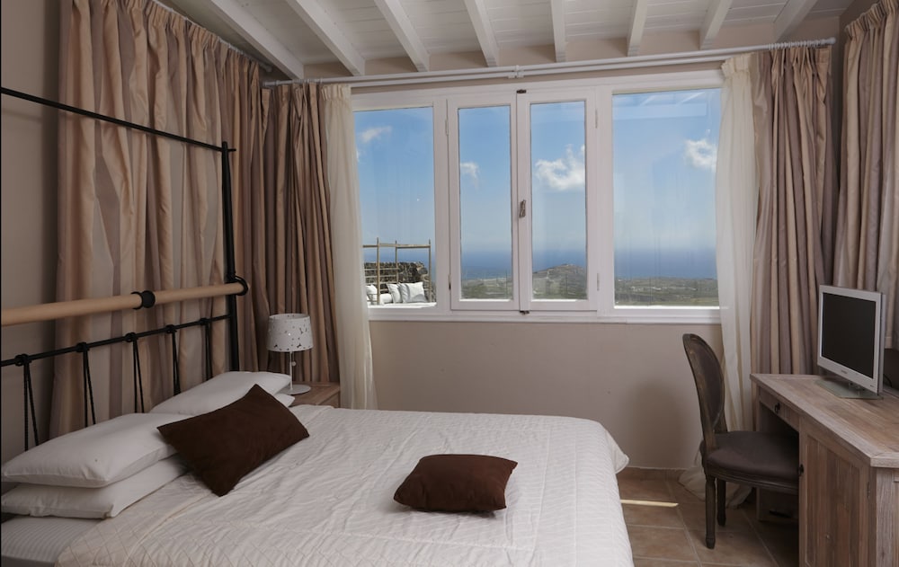 ORIZONTES HOTEL AND VILLAS