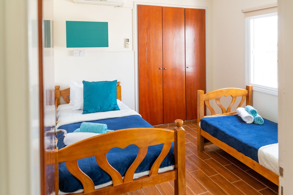 GOLD FEATHERS APARTMENT BY STAY BNB