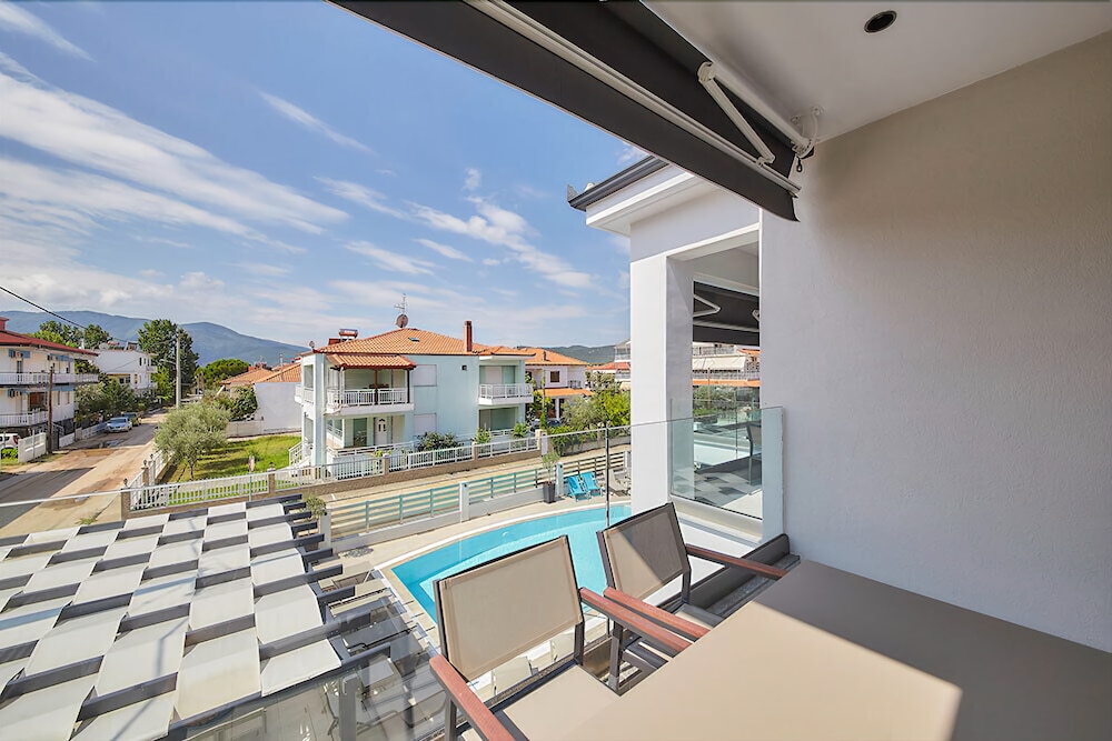 ALBATROS SUITES