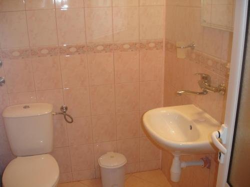 FAMILY HOTEL DAYANA