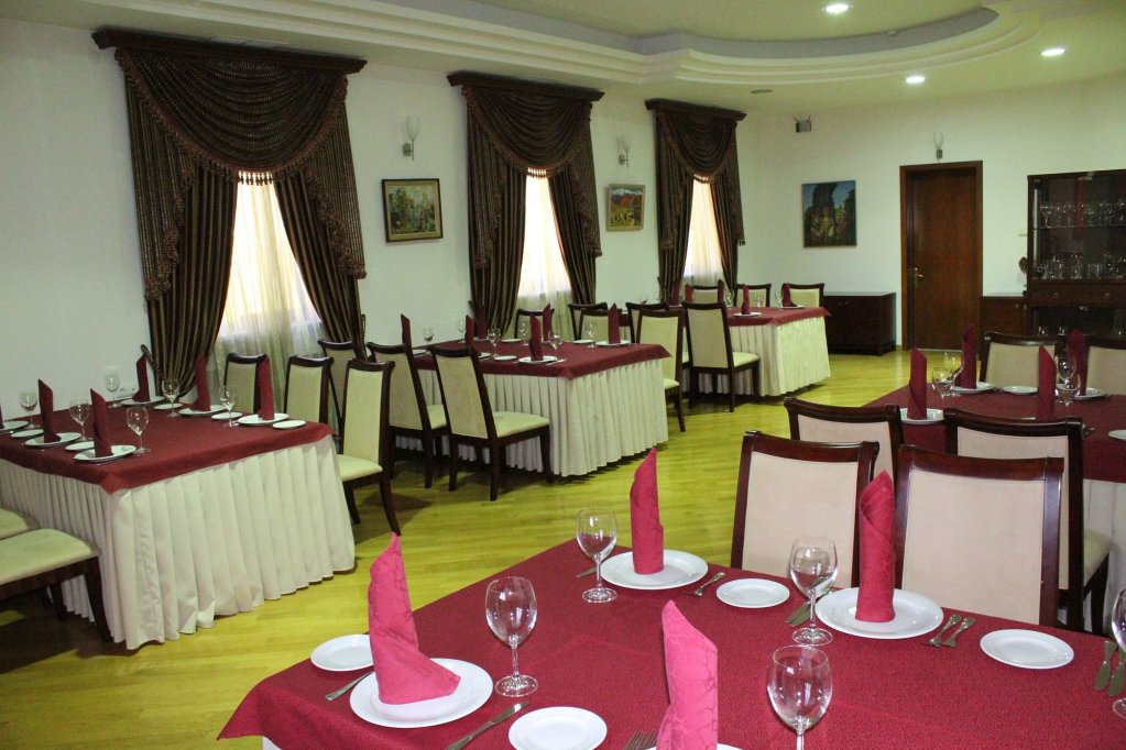 LATAR HOTEL COMPLEX