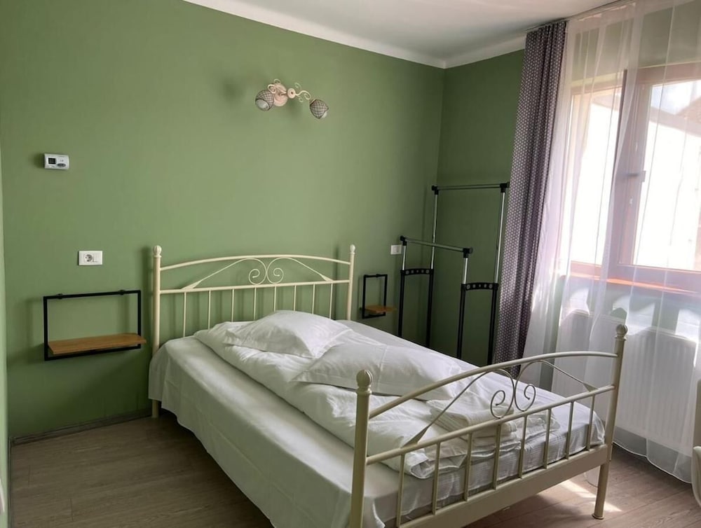 PREMONT STUDIOS GHIMBAV (10 KM FROM BRASOV)
