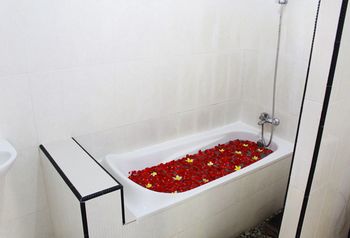 AMOMAYA VILLA