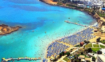 KONNOS GALINI HOLIDAYS