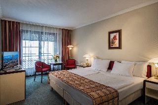 DANUBIUS HEALTH SPA RESORT AQUA