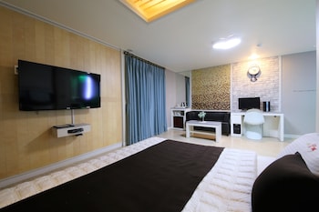 TIME HOTEL