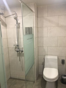MOMO HOTEL