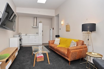 THE APARTMENT WITHIN - FENDALTON