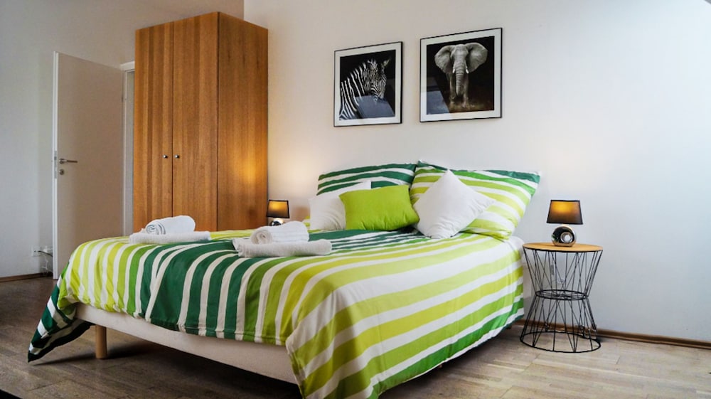 MODERN APARTMENT IN THE HEART OF VIENNA (3)