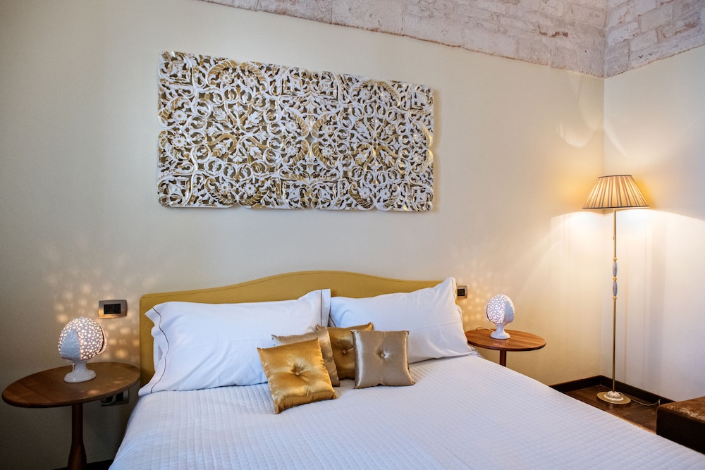 PERLAGE SUITE LUXURY BANDB