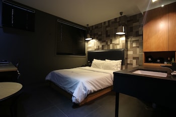 H AVENUE HOTEL GANGNAM YEOKSAM