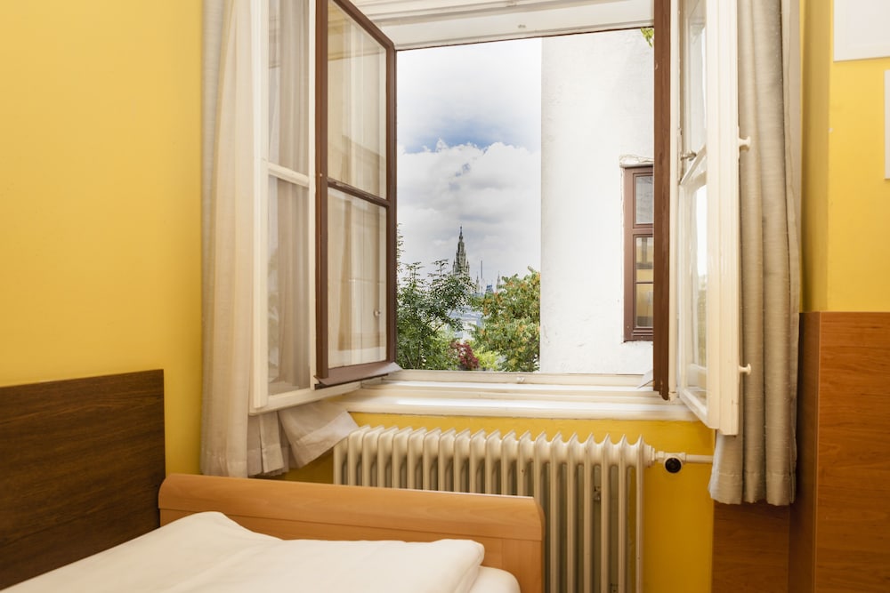 PENSION LEHRERHAUS
