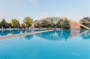 HUNGUEST HOTEL APOLLO