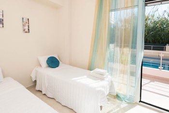 KRONOS VILLAS
