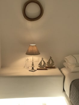 ELIA RESIDENCES SANTORINI