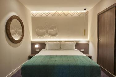 M SUITE