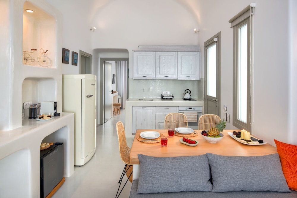 MILESTONE VILLAS