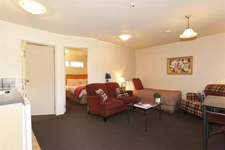 LORENZO MOTOR LODGE