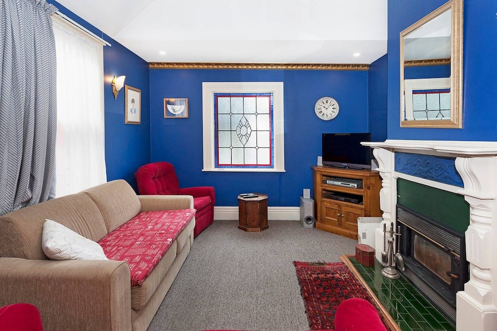 CENTRAL CHRISTCHURCH COTTAGE