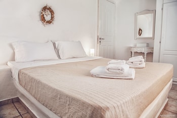 MYKONOS HIPPY LUXURY