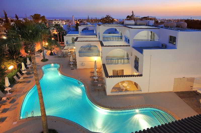 PETROSANA HOTEL APARTMENTS
