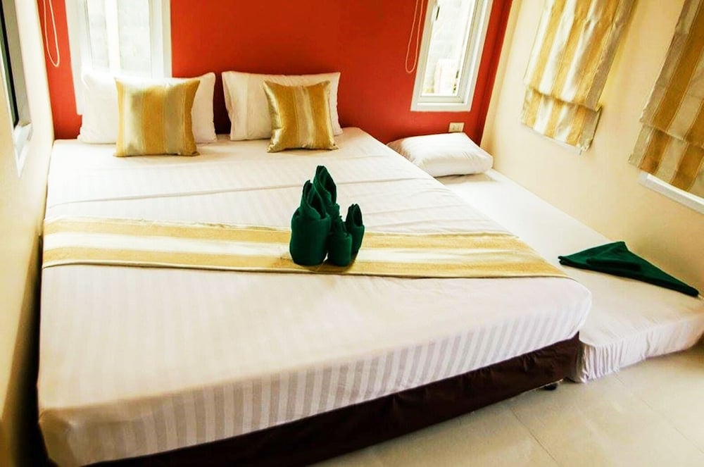 POPULAR LANTA RESORT