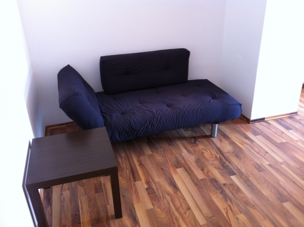 GOVIENNA MESSE WIEN APARTMENT