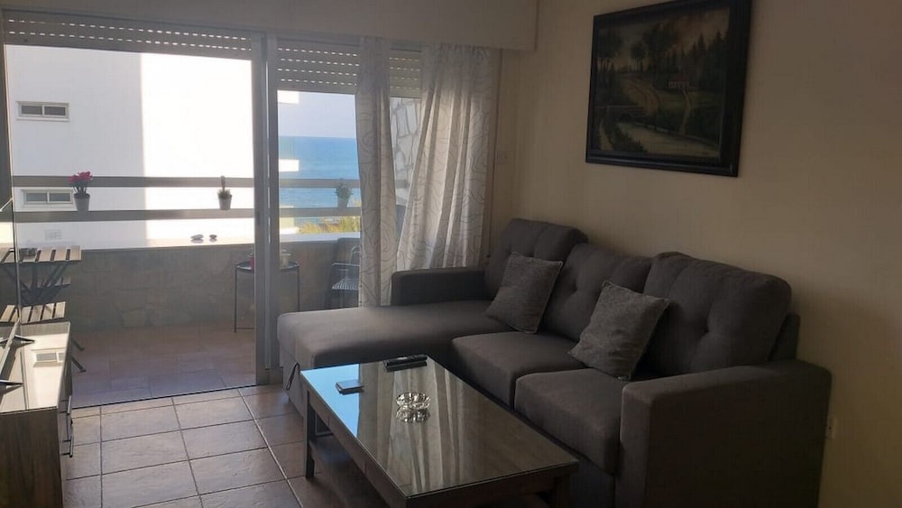 HORIZON APHRODITE SEAVIEW SUITE
