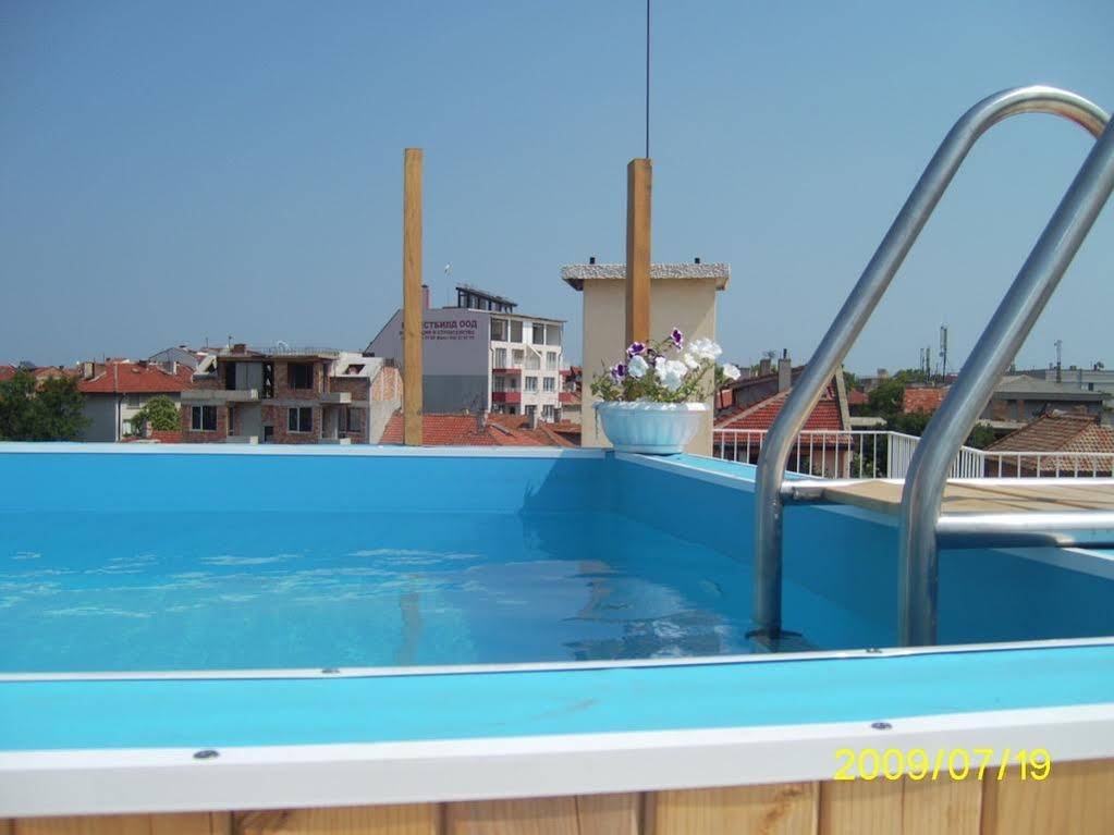 HOTEL INES