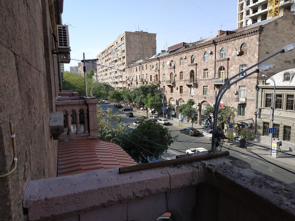 ZARA APARTMENT YEREVAN