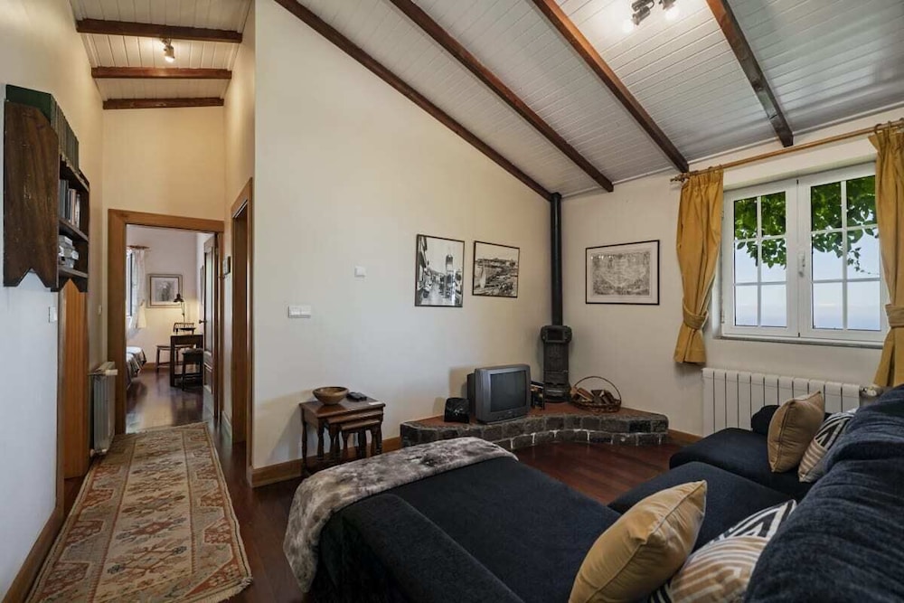 QUINTA DEVÓNIA - TÍLIA, COUNTRY HOUSE WITH SEA VIEW