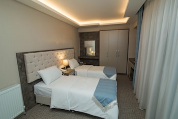 PRUSIAS HOTEL