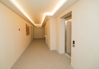 PRUSIAS HOTEL