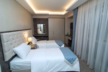 PRUSIAS HOTEL