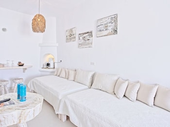 VILLAS ELEFTHERIA