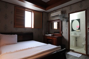 GALLERIA HOTEL