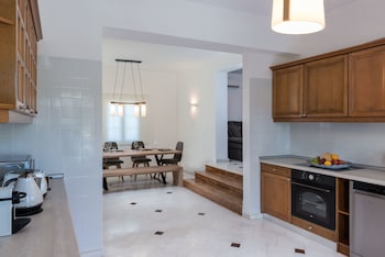 DAMMA BEACHFRONT LUXURY VILLA