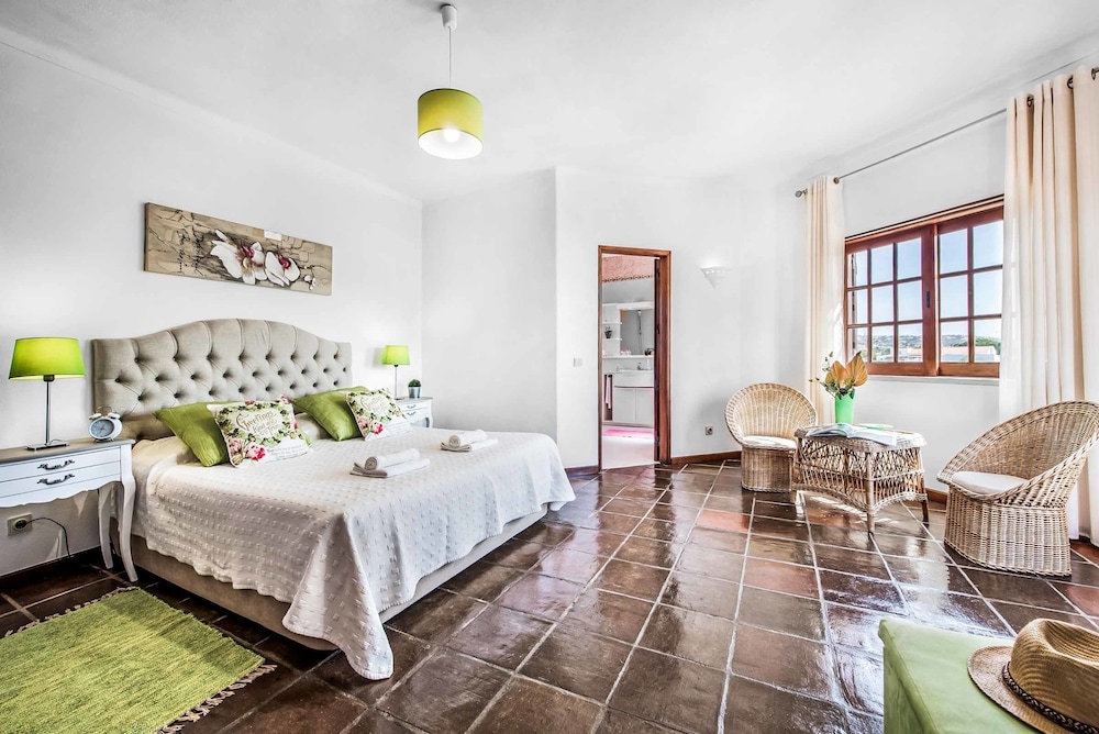 VILLA MONTE GALEGO