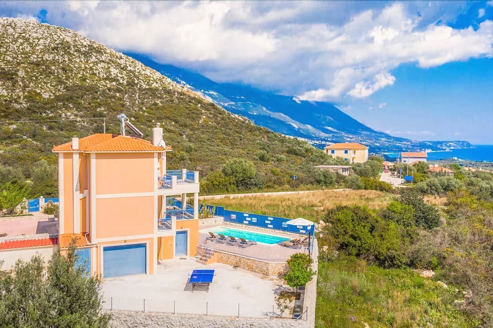 VILLA XENIA