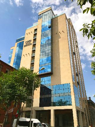 OPERA SUITE HOTEL