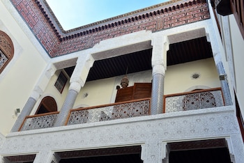 RIAD ALASSALA FES