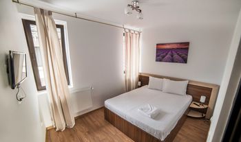 CITADEL APARTHOTEL