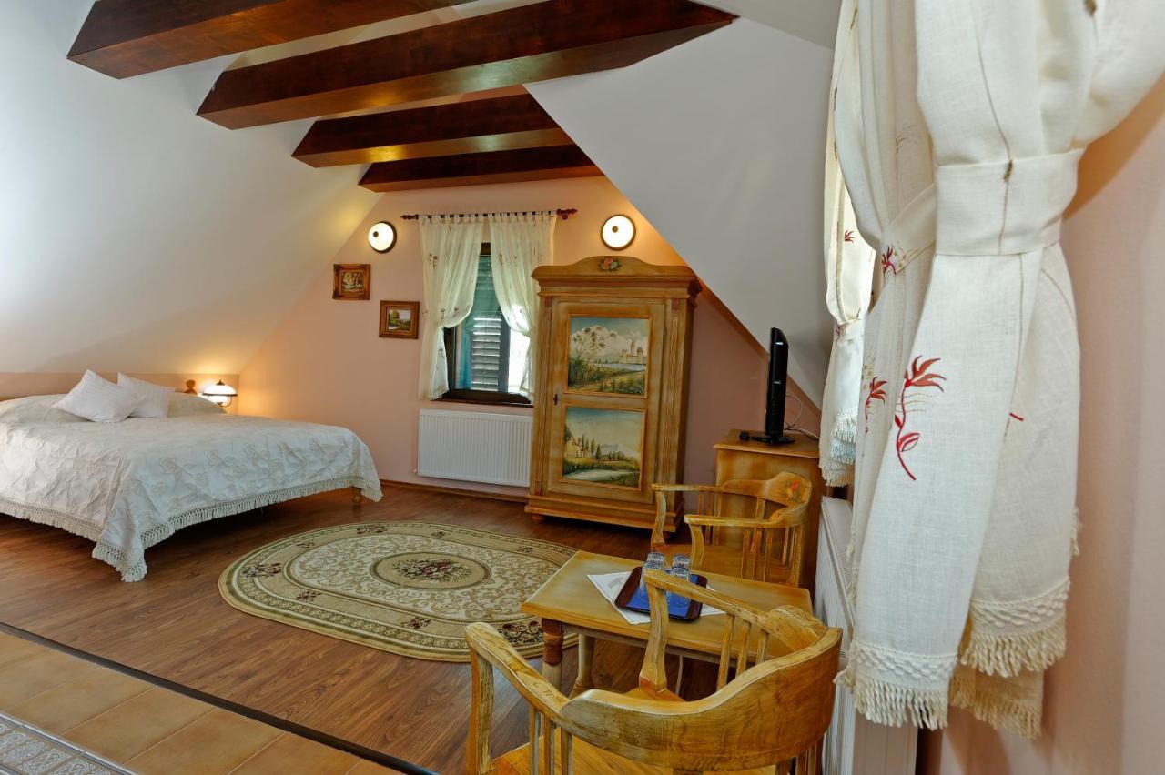 AMBIENT VILLA