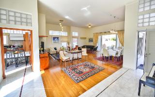 CRETAN IVORY VILLA