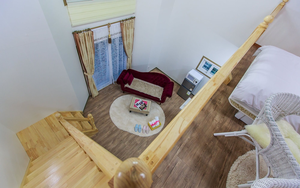 SKY WIND AND STAR SPA PENSION